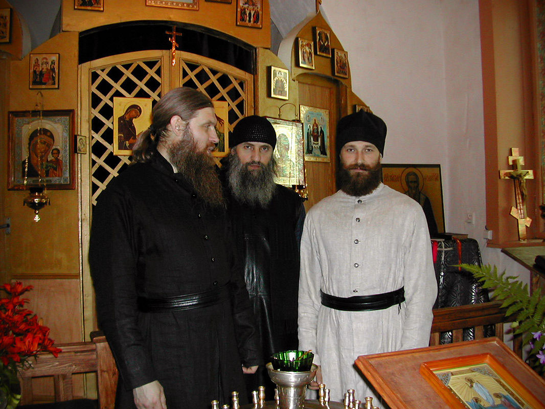 Игумен Никита (Корниенко), иеромонах Роман (Матюшин), священник Александр Морозов.